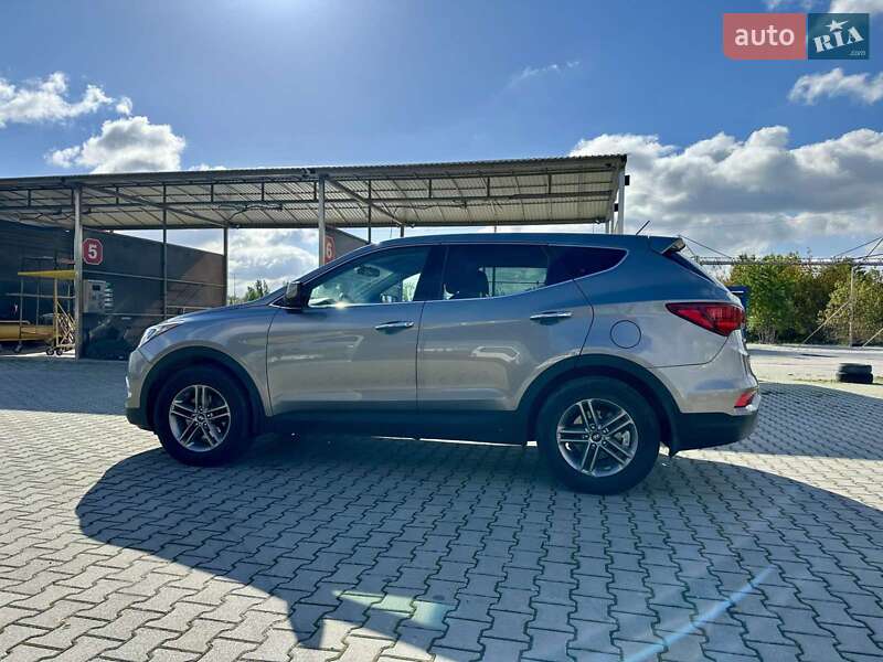 Внедорожник / Кроссовер Hyundai Santa FE 2018 в Каменец-Подольском