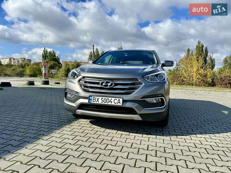 Внедорожник / Кроссовер Hyundai Santa FE 2018 в Каменец-Подольском