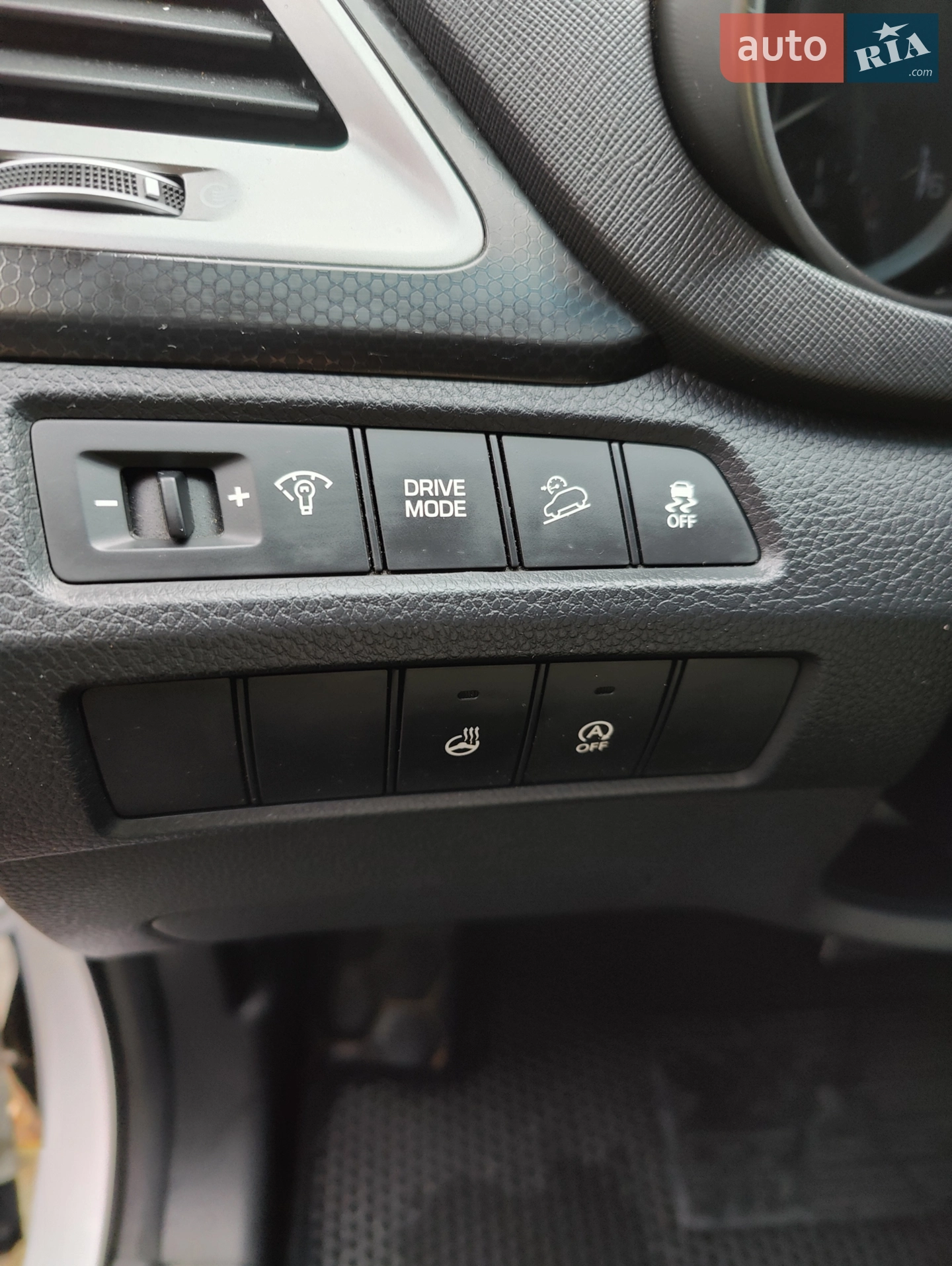2015 Hyundai Santa Fe - мініатюра 34