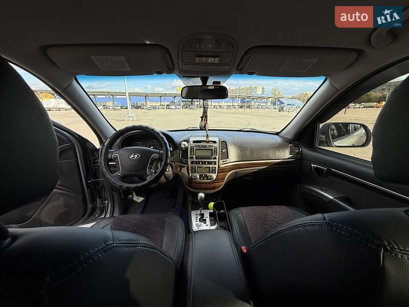 Позашляховик / Кросовер Hyundai Santa FE 2012 в Харкові