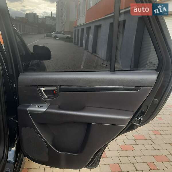 Позашляховик / Кросовер Hyundai Santa FE 2010 в Івано-Франківську