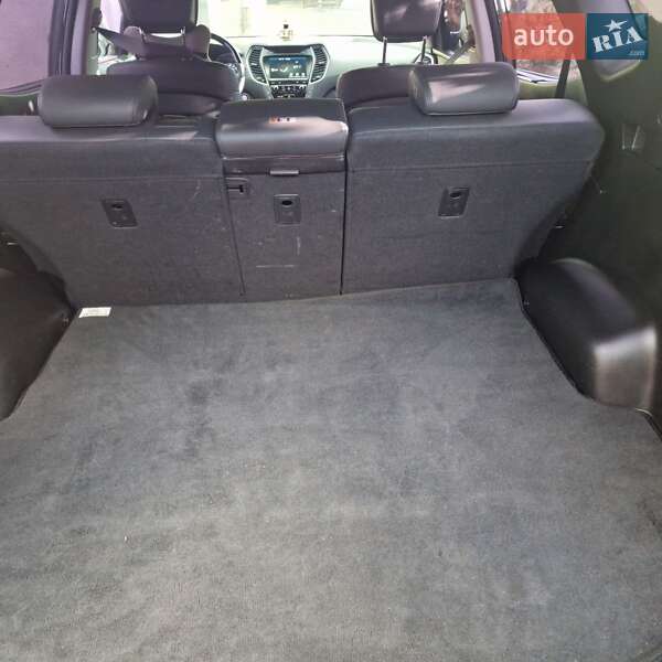 Внедорожник / Кроссовер Hyundai Santa FE 2016 в Подольске