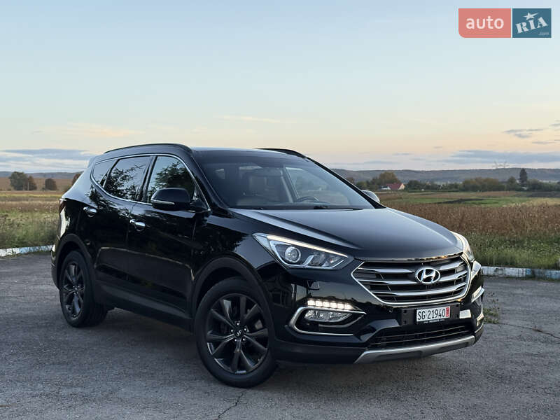 Внедорожник / Кроссовер Hyundai Santa FE 2015 в Радивилове