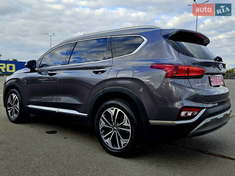 Внедорожник / Кроссовер Hyundai Santa FE 2018 в Днепре
