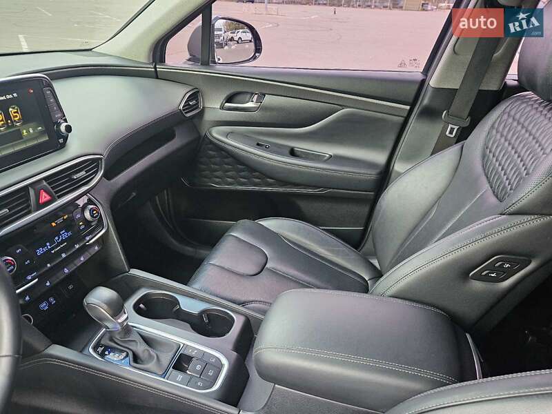 Внедорожник / Кроссовер Hyundai Santa FE 2018 в Днепре