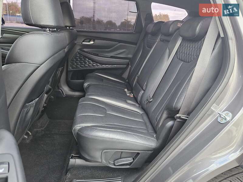 Внедорожник / Кроссовер Hyundai Santa FE 2018 в Днепре