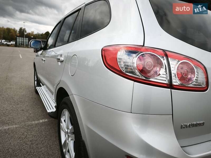 Внедорожник / Кроссовер Hyundai Santa FE 2010 в Ковеле