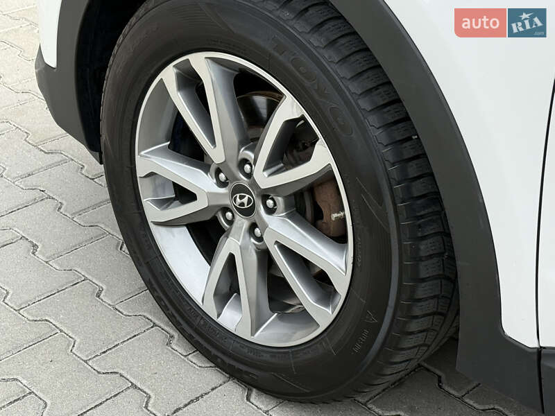 Внедорожник / Кроссовер Hyundai Santa FE 2014 в Ровно