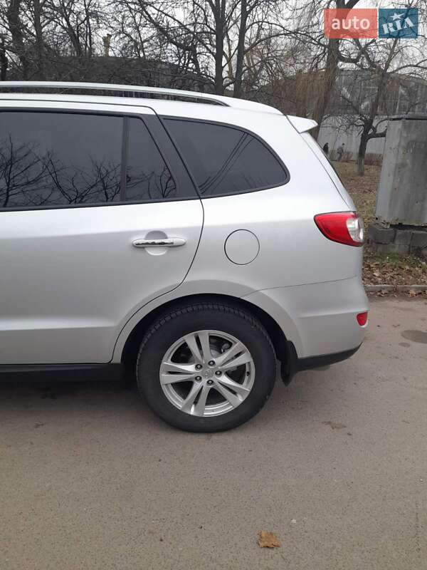Позашляховик / Кросовер Hyundai Santa FE 2010 в Києві фото 7 Позашляховик / Кросовер Hyundai Santa FE 2010 в Києві