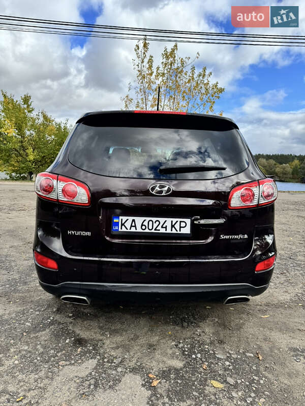 Внедорожник / Кроссовер Hyundai Santa FE 2011 в Киеве