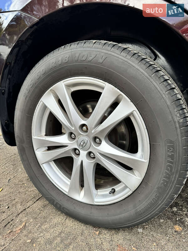 Внедорожник / Кроссовер Hyundai Santa FE 2011 в Киеве