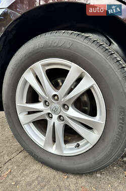 Внедорожник / Кроссовер Hyundai Santa FE 2011 в 