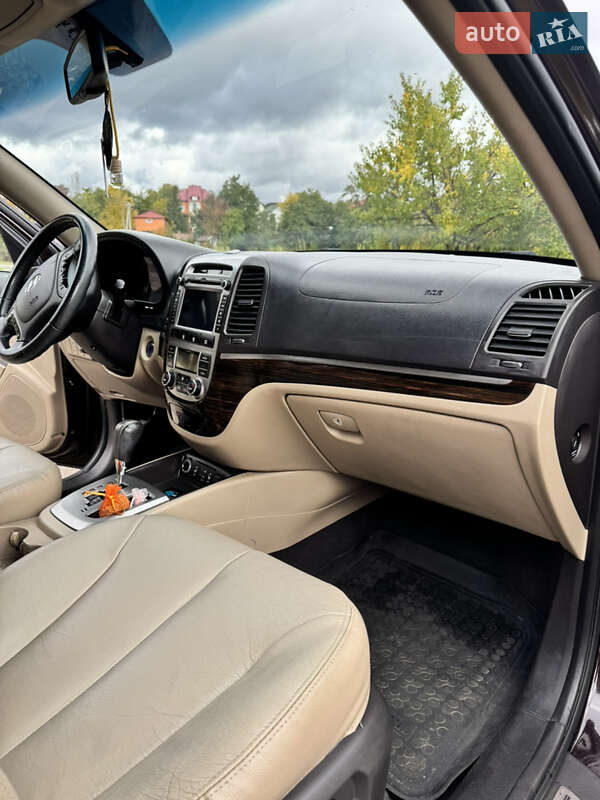 Внедорожник / Кроссовер Hyundai Santa FE 2011 в Киеве