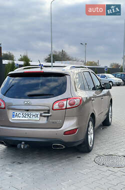 Внедорожник / Кроссовер Hyundai Santa FE 2011 в 
