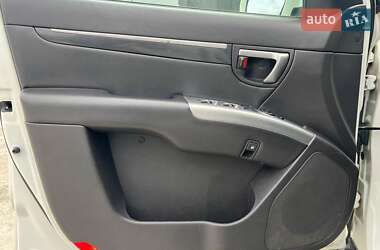 Внедорожник / Кроссовер Hyundai Santa FE 2012 в 