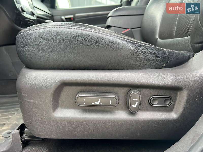 Внедорожник / Кроссовер Hyundai Santa FE 2012 в Львове