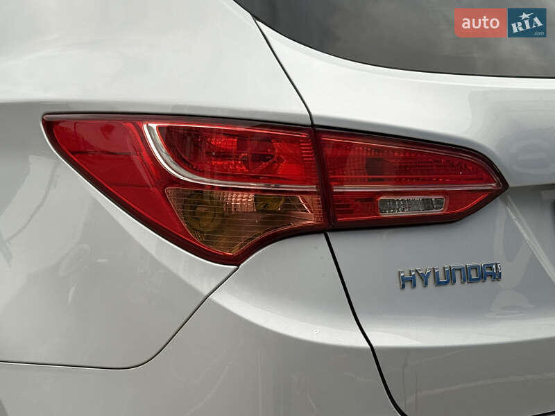 Внедорожник / Кроссовер Hyundai Santa FE 2014 в Ровно фото 23 Внедорожник / Кроссовер Hyundai Santa FE 2014 в Ровно