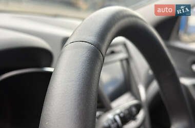 Внедорожник / Кроссовер Hyundai Santa FE 2014 в 