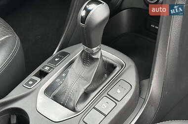 Внедорожник / Кроссовер Hyundai Santa FE 2014 в 