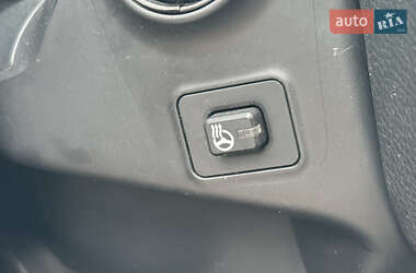 Внедорожник / Кроссовер Hyundai Santa FE 2014 в 