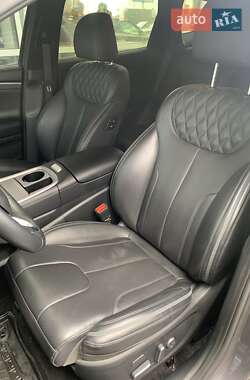 Внедорожник / Кроссовер Hyundai Santa FE 2021 в 