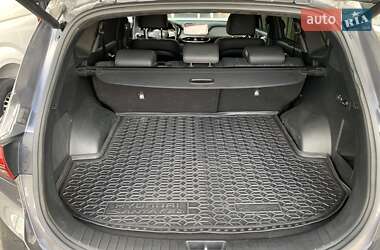 Внедорожник / Кроссовер Hyundai Santa FE 2021 в 