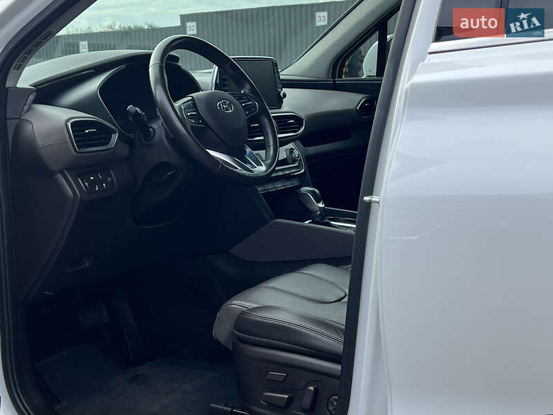 Внедорожник / Кроссовер Hyundai Santa FE 2019 в Луцке фото 26 Внедорожник / Кроссовер Hyundai Santa FE 2019 в Луцке
