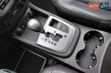 Внедорожник / Кроссовер Hyundai Santa FE 2011 в 