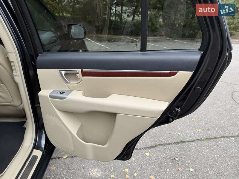 Внедорожник / Кроссовер Hyundai Santa FE 2008 в Виннице