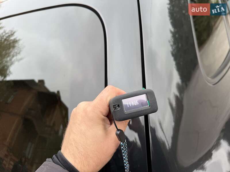 Внедорожник / Кроссовер Hyundai Santa FE 2008 в Виннице