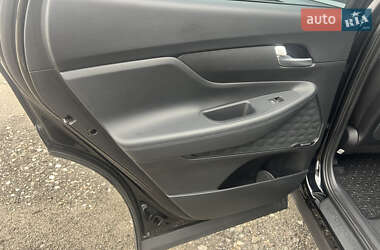 Внедорожник / Кроссовер Hyundai Santa FE 2020 в 