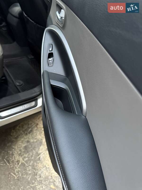 Внедорожник / Кроссовер Hyundai Santa FE 2013 в Одессе фото 43 Внедорожник / Кроссовер Hyundai Santa FE 2013 в Одессе