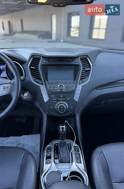 Позашляховик / Кросовер Hyundai Santa FE 2013 в  фото 31 Позашляховик / Кросовер Hyundai Santa FE 2013 в