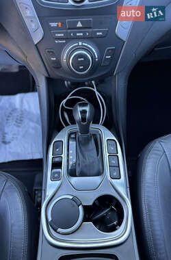 Позашляховик / Кросовер Hyundai Santa FE 2013 в  фото 37 Позашляховик / Кросовер Hyundai Santa FE 2013 в