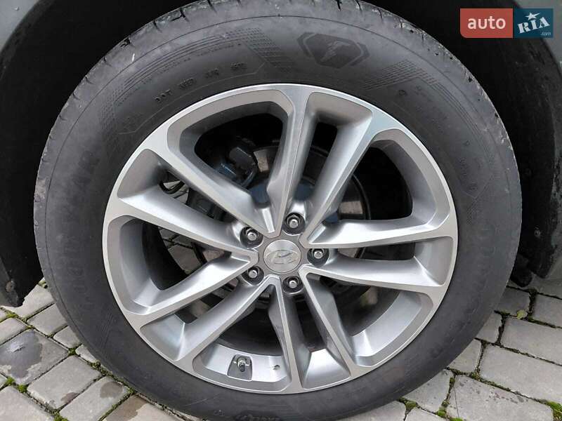Внедорожник / Кроссовер Hyundai Santa FE 2015 в Черновцах фото 26 Внедорожник / Кроссовер Hyundai Santa FE 2015 в Черновцах