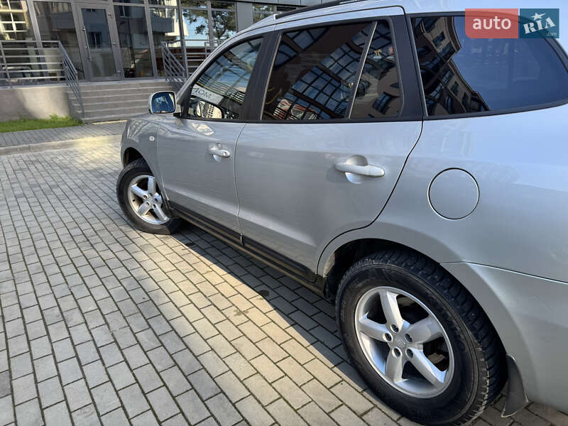 Внедорожник / Кроссовер Hyundai Santa FE 2005 в Новояворовске