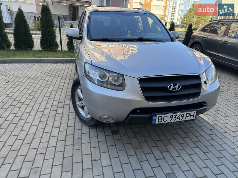 Внедорожник / Кроссовер Hyundai Santa FE 2005 в Новояворовске