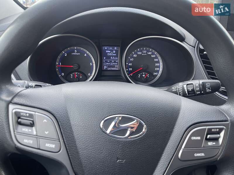 Внедорожник / Кроссовер Hyundai Santa FE 2013 в Броварах фото 14 Внедорожник / Кроссовер Hyundai Santa FE 2013 в Броварах