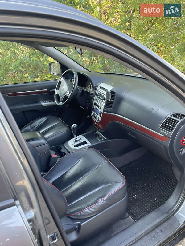 Внедорожник / Кроссовер Hyundai Santa FE 2007 в Сарнах