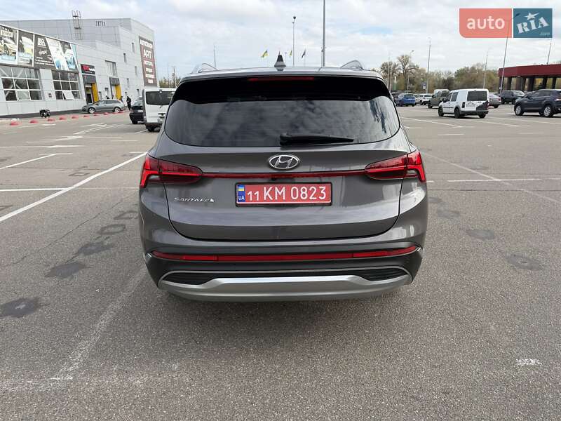 Внедорожник / Кроссовер Hyundai Santa FE 2021 в Киеве