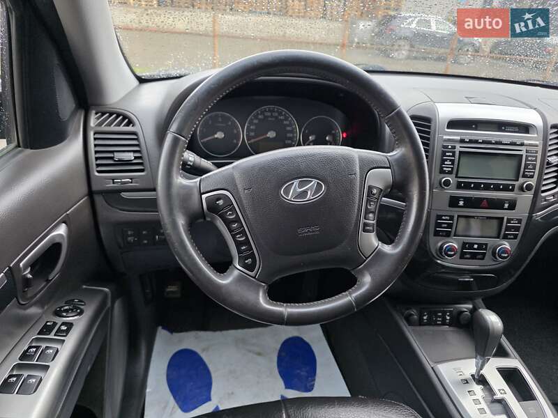 Внедорожник / Кроссовер Hyundai Santa FE 2011 в Луцке