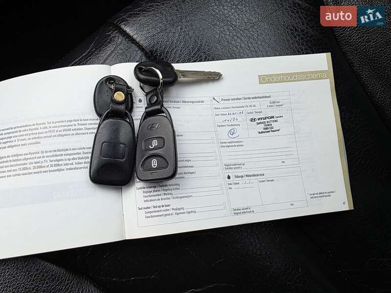 Внедорожник / Кроссовер Hyundai Santa FE 2011 в Луцке