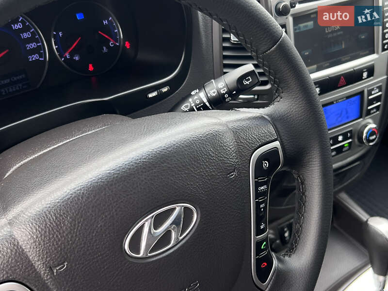 Внедорожник / Кроссовер Hyundai Santa FE 2011 в Нововолынске фото 19 Внедорожник / Кроссовер Hyundai Santa FE 2011 в Нововолынске