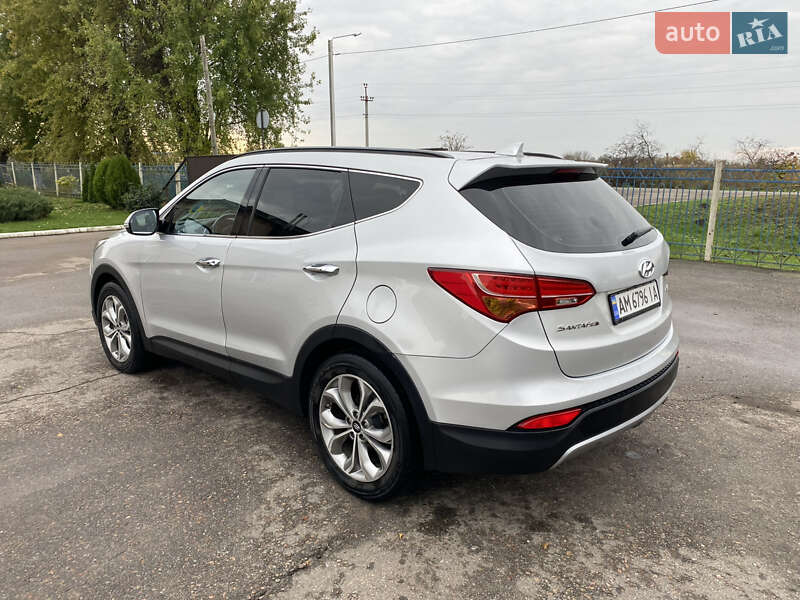 Позашляховик / Кросовер Hyundai Santa FE 2015 в Андрушівці
