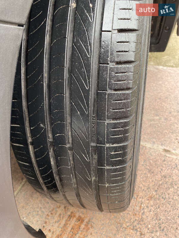 Позашляховик / Кросовер Hyundai Santa FE 2015 в Андрушівці