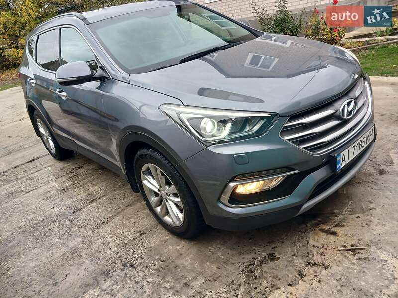 Позашляховик / Кросовер Hyundai Santa FE 2017 в Чорнобаї