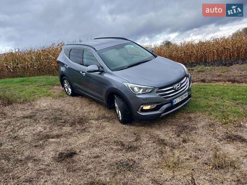 Позашляховик / Кросовер Hyundai Santa FE 2017 в Чорнобаї