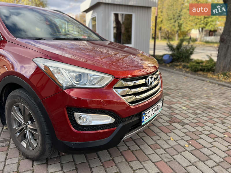 Внедорожник / Кроссовер Hyundai Santa FE 2012 в Ровно