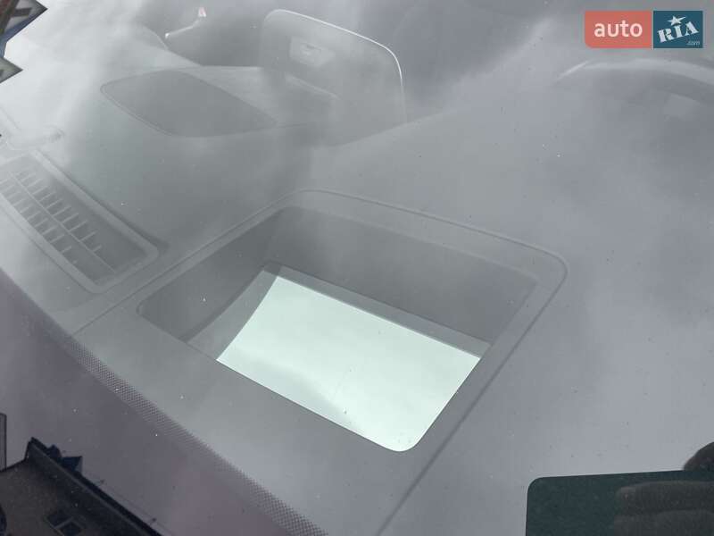 Внедорожник / Кроссовер Hyundai Santa FE 2018 в Черновцах