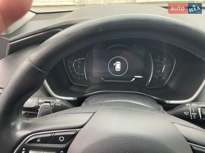 Внедорожник / Кроссовер Hyundai Santa FE 2018 в Черновцах